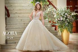 Die brautkleider von agora bezaubern durch ihre vielfalt. Agora Brautgalerie Geli Bartler 2021 Brautmoden Brautkleider Accessoires Dessous