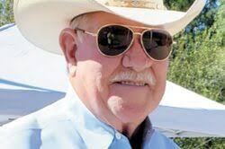 Extreme heat delays start time for Floresville graduation; other ceremonies  may be affected