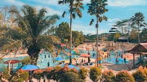 Harga kolam renang anak bestway 53052 perosotan fantastic aquarium play pool. Harga Tiket Masuk Teejay Waterpark Tasikmalaya Untuk Liburan Tahun Baru 2020 Tribun Travel