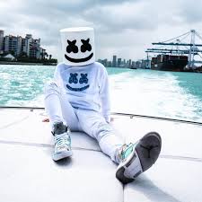 Wallpaper marshmello apk we provide on this page is original, direct fetch from google store. Biodata Profil Fakta Perjalanan Karir Marshmello Dailysia Adopsi Anjing Gambar Chainsmokers