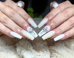 Hoy en día la variedad de decoraciones de uñas es excelente. Fotos De Unas Acrilicas 2021 Disenos E Ideas De Unas Decoradas Modaellas Com