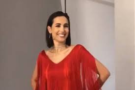 May 28, 2021 · il taglio medio di caterina balivo è il look perfetto per i capelli ricci naturali questa stagione. Caterina Balivo In Rosso Su Instagram I Fan Anche Tu No Video