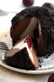 A Chocolate And Vanilla Tartufo Makes An Elegant And Delicious Dessert A Cookie Crumb Coating Adds An Extra Special To Tartufo Recipe Desserts Frozen Desserts