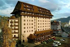 Gura humorului is the seventh largest urban settlement in the county, with a population of 12,729 inhabitants, according to the 2011 census. Despre Gura Humorului Romania Prezentare Imagini Informatii Turistice Si Detalii Despre Statiunea Gura Humorului