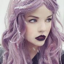 Violet Anderson (@Beyondhergarden)