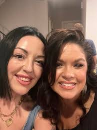 Jennifer Botello's Instagram, Twitter & Facebook