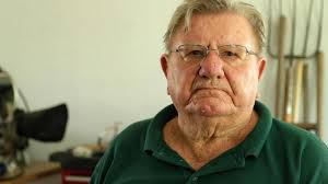 Multiple UFOs sightings in southern Illinois near St Louis MO