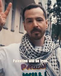 Turkish boys called the Israeli Tourism Minister Haim Katz, to tell him  hello… 😂 He welcomed them with insults in Arabic… 😅 Via @doamuslims