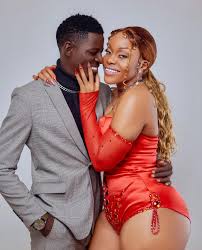 Bummy Shakira Shakiraa, Reign break internet with steamy photos, rumored  dating | ONLINE