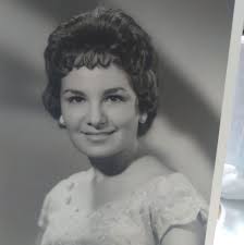 They say I am abnormal due to my looks😓