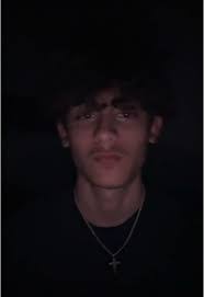 Andrew Venn's Instagram, Twitter & Facebook