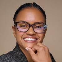 Sonya Bishop's Instagram, Twitter & Facebook