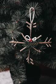 Basteln mit papier zu weihnachten einfachen tannenbaum falten diy. 5 Bezaubernde Ideen Fur Christbaumschmuck Aus Zweigen