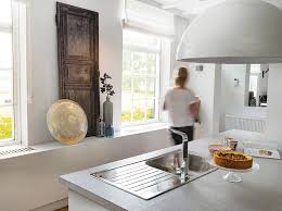 Perabot dapur besar diperbuat daripada pain. Rr Tips 5 Tips Untuk Memilih Sinki Yang Betul Creativehomex