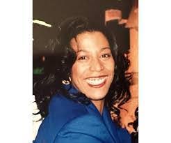 Mandy Edmundson's Instagram, Twitter & Facebook