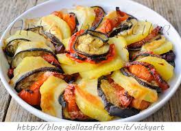 Zucchine, melanzane, peperoni e tutte quelle che volete! Patate Con Melanzane Peperoni E Provola Gratinate