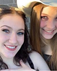 Hi my name is Delaney Sandidge, I'm from Boerne, TX and I'm excited to say  that I'm 100% committed to Baylor! I am planning to major in communication  sciences and disorders to