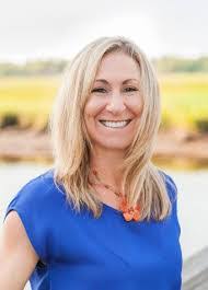 Anna Murchison's Instagram, Twitter & Facebook