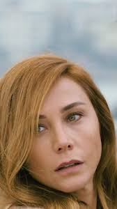A Girl Has No Name Adli Kullanicinin Burcin Terzioglu Panosundaki Pin Unluler