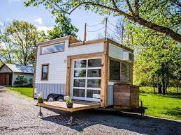 These Eight Tiny Homes Near Chicago From Michigan To Wisconsin Make The Most Of Limited Space In Cre Tiny House Vacation Tiny House On Wheels House On Wheels