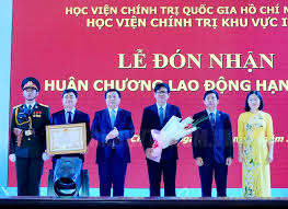 Lấy cả giảng viên và học viên làm trung tâm