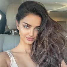 Yandy Mena (@yandymena0)