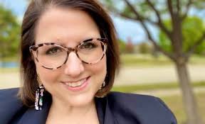 Meet Kelcee Guyton: Believer of Christ, Woman's Empowerment Coach and  Photographer