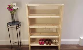 Bottes, chaussures, tennis, chaussons, traînent un peu partout chez vous ? Tutoriel Fabriquer Un Meuble A Chaussures