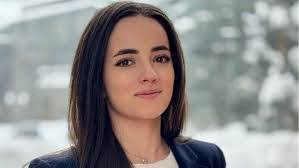 Angela Aguglia's Instagram, Twitter & Facebook