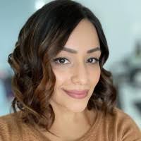 100+ perfiles de «Lamourt»