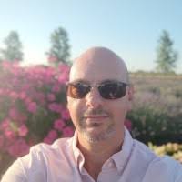 90+ "László" profiles