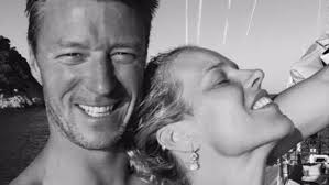 Eva herzigova, gregorio marsiaj extreme beauty brings out three extreme beauties: Eva Herzigova Annuncia Le Nozze Con Gregorio Marsiaj Dopo 14 Anni Tgcom24