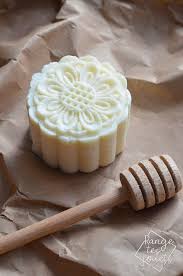 Shampooing Solide Au Miel Diy Recette De Shampooing Diy Shampoing Solide Recettes De Savon Maison