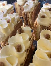 Venez Dcouvrir Nos Mille Feuil In 2020 Desserts Food Perfect Food
