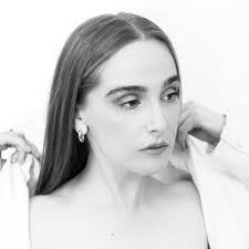 Francine Ballard's Instagram, Twitter & Facebook