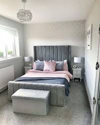 37 Beautiful Silver Bedroom Ideas Decor Home Ideas Silver Bedroom Pink Accents Bedroom Small Bedroom Decor