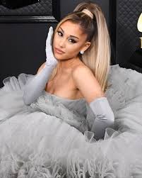 Последние твиты от ariana grande (@arianagrande). Ariana Grande Was Seen Making Out With Man At Bar Is Ariana Grande Single