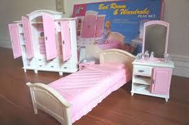 Gloria Furniture Bedroom Wardrobe Mirror Play Set Doll House For Barbie Barbie Bedroom Barbie House Furniture Barbie Bedroom Set