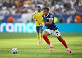 Ousmane Dembele scores in France World Cup quarterfinal goal vs Morocco