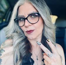 The anonymous woman who accused Horatio Sanz of sexual assault last year  further claimed that the comedian groomed her in front of his fellow  Saturday Night Live cast members.