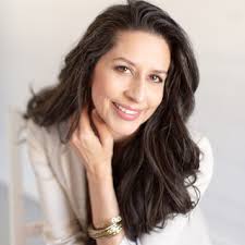 Melissa Smith is the Founder & CEO of the Association of Virtual Assistants  and The PVA. She's also the bestselling author of, Hire the Right Virtual  Assistant and Become A Successful Virtual