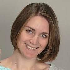 Holly Batzel's Instagram, Twitter & Facebook