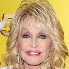 Dolly parton — 9 to 5 (музыка к фильму «пышка» 2018). Dolly Parton Country Singer Alter Geburtstag Bio Fakten Familie Vermogen Grosse Mehr Allfamous Org