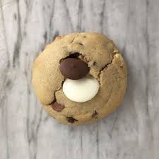 Rose Pepites De Chocolat Noir De Chocolat Au Lait Et Chocolat Blanc Cookies Et Biscuits Chocolat Au Lait Pepite Chocolat
