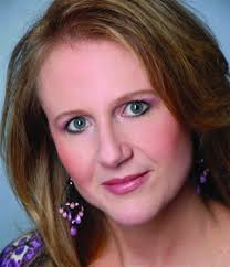 Estelle Kruger's Instagram, Twitter & Facebook