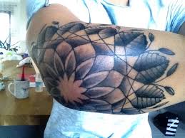 En direct avec l'antarctique eac et emi : Tatouage Mandala Homme Coude Tatouage Tatouage Mandala Homme Tatouages Mandala Et Mandala Homme