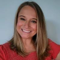 Holly Mcnulty's Instagram, Twitter & Facebook