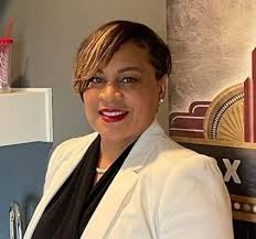 Renee Moten's Instagram, Twitter & Facebook