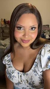 Ava Couch's Instagram, Twitter & Facebook