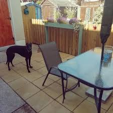 Run level lines between them with the help of either a line level or a water level. How To Build A Patio By Laying Paving Slabs On Sand Dengarden